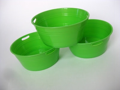 3 green buckets