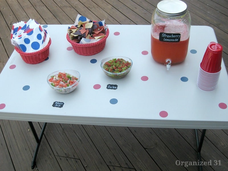 Easy Polka Dot Table Decorations - Organized 31