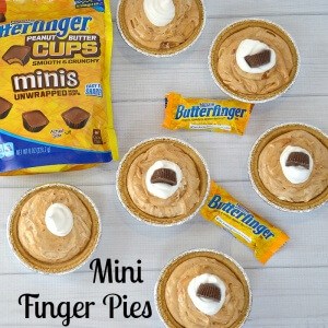 Make these delicious Mini Finger Pies with BUTTERFINGER® Fun-Size and BUTTERFINGER® Peanut Butter Cup Minis. #ReinventSweet [ad]